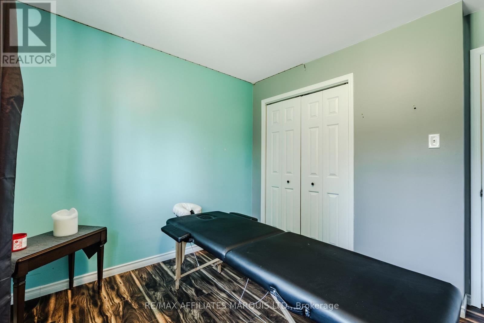 74 COLUMBIA AVENUE - Image 26