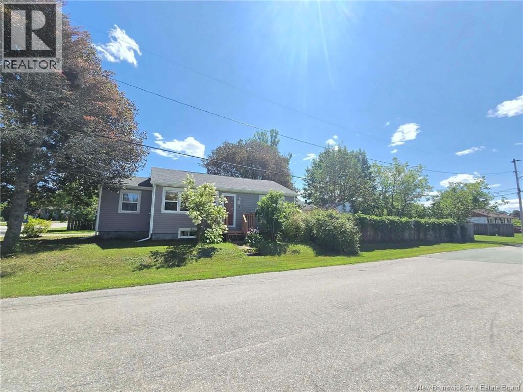 3 Miramichi Avenue - 2