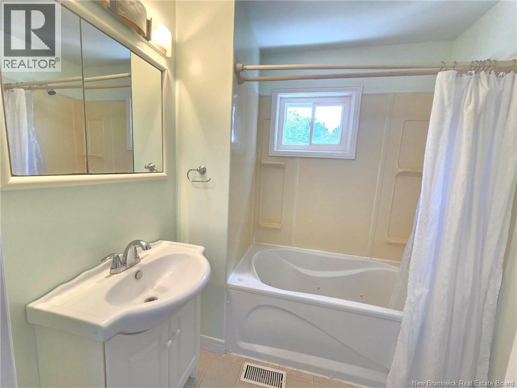 3 Miramichi Avenue - Image 18