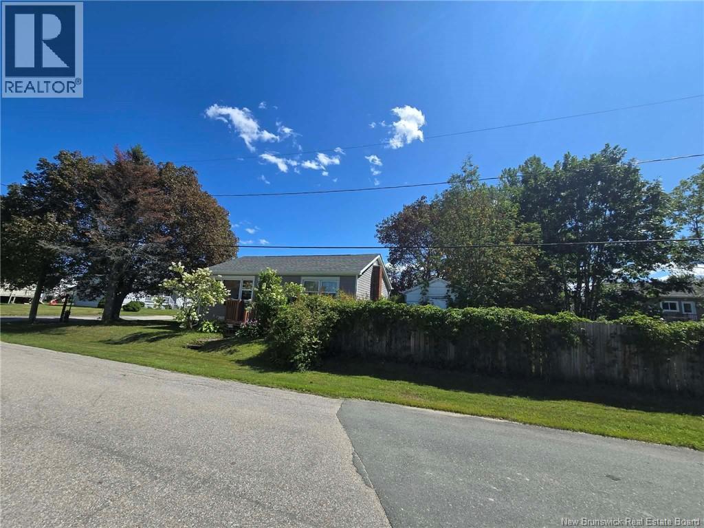 3 Miramichi Avenue - 24