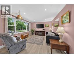 Kitchen - 7344 Dickenson Road E, Glanbrook, ON L0R1W0 Photo 9