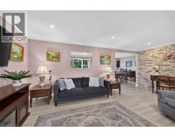Living room - 7344 Dickenson Road E, Glanbrook, ON L0R1W0 Photo 11