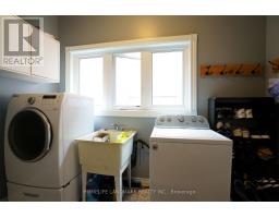 2914 Peacock Drive, Mississauga, ON L5M5S2 Photo 16