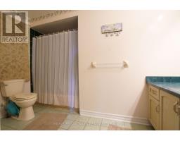 2914 Peacock Drive, Mississauga, ON L5M5S2 Photo 14