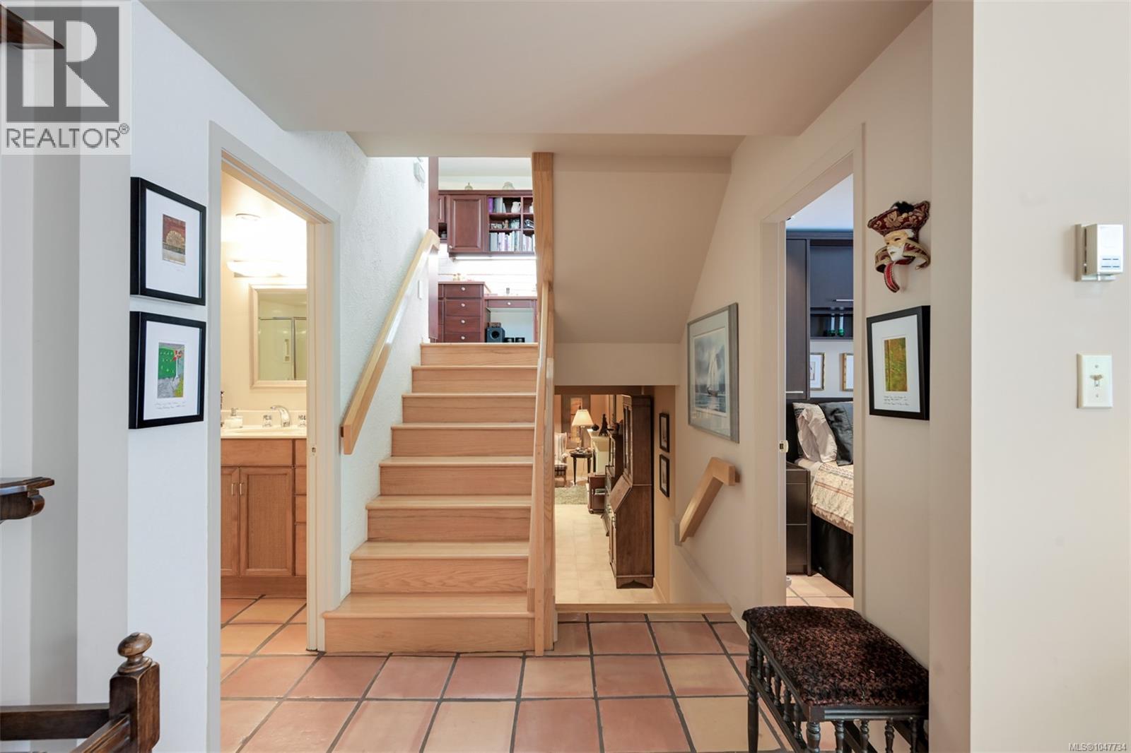 1557 Edgemont Rd - 32