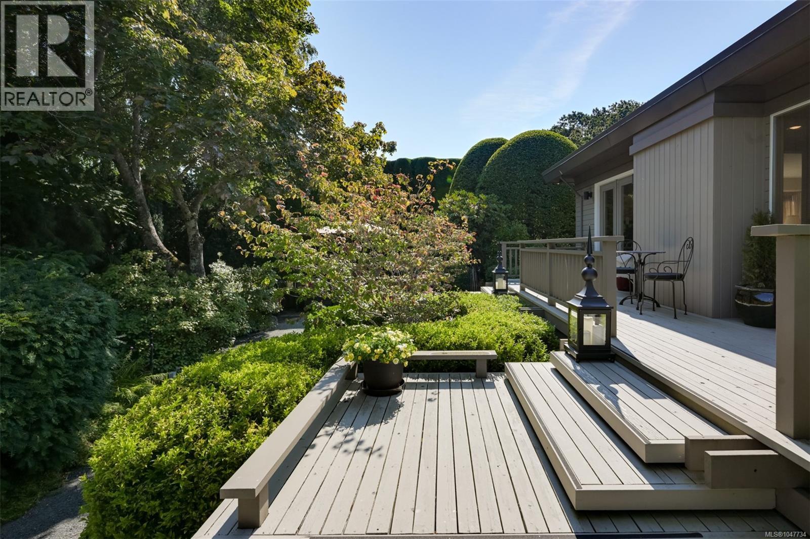 1557 Edgemont Rd - 50