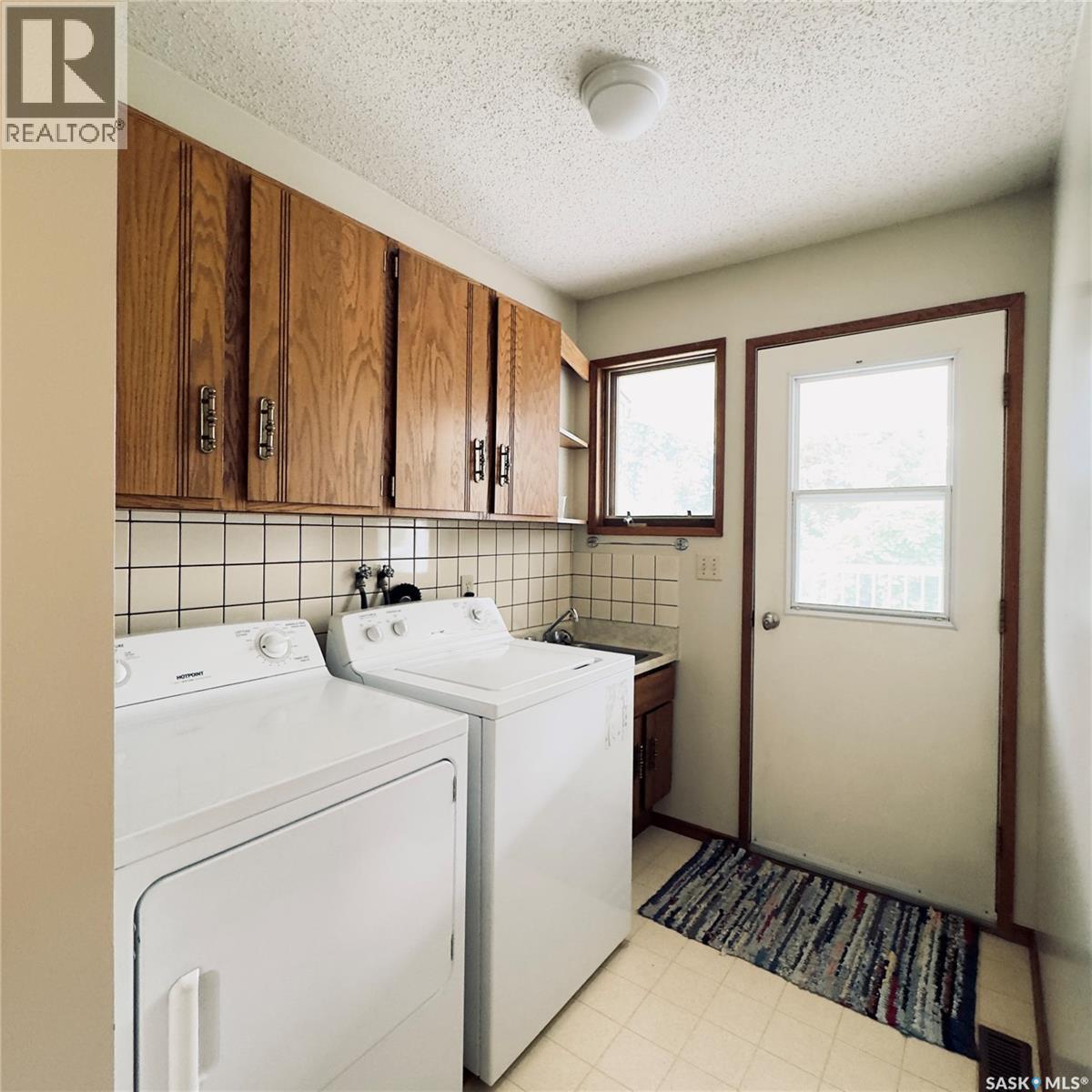 410 1st STREET S - Image 13