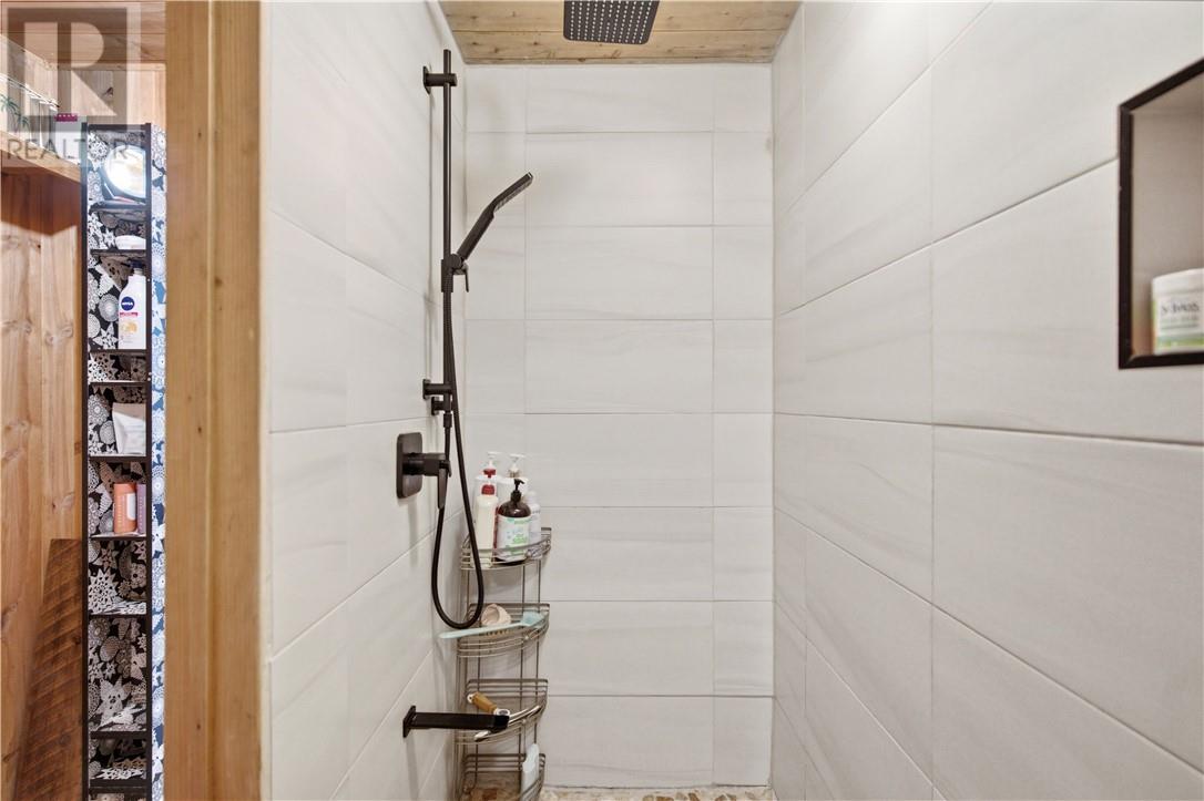 107 Patricia Street - Image 23