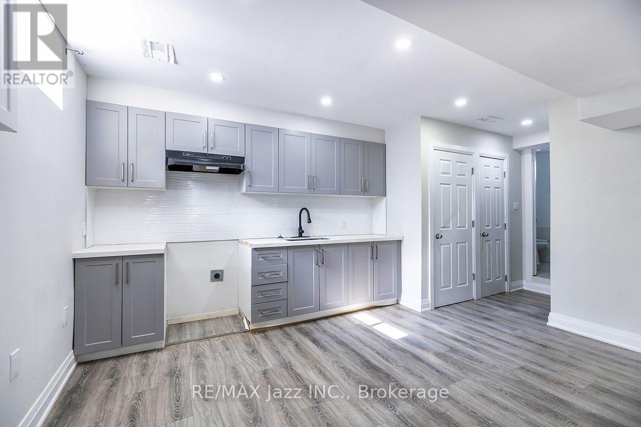 37 LINCOLN STREET - 26