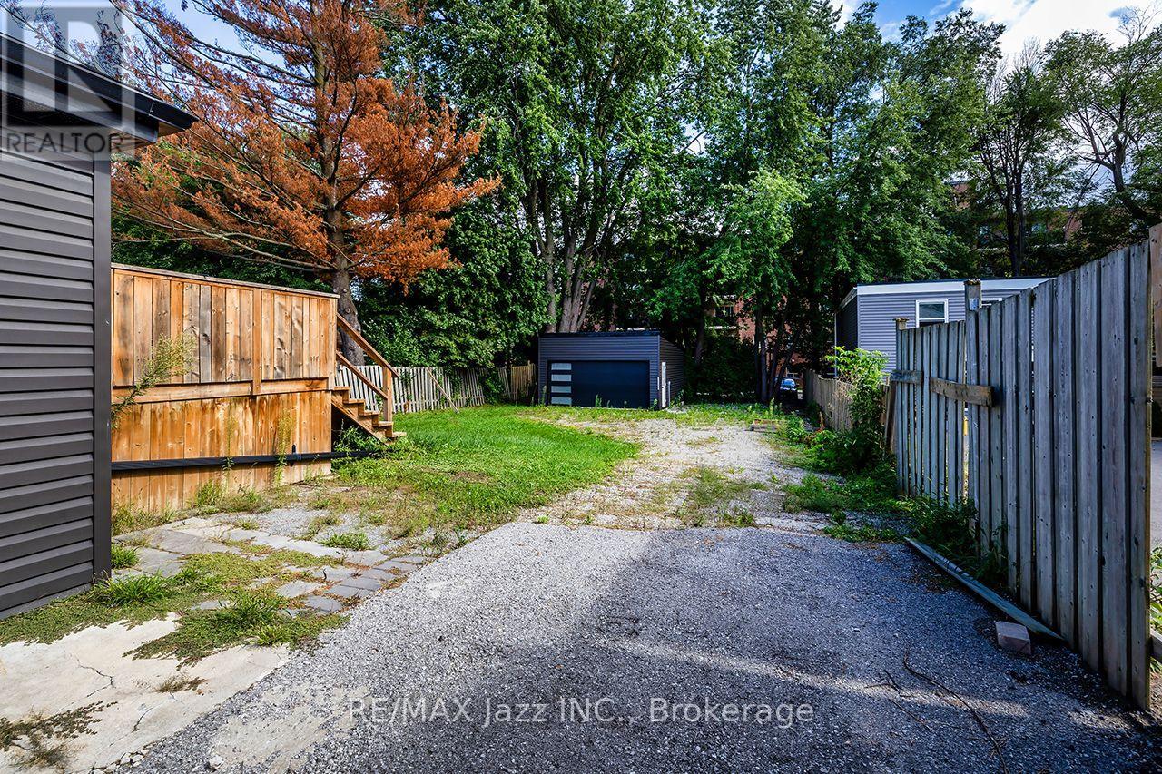 37 LINCOLN STREET - 35