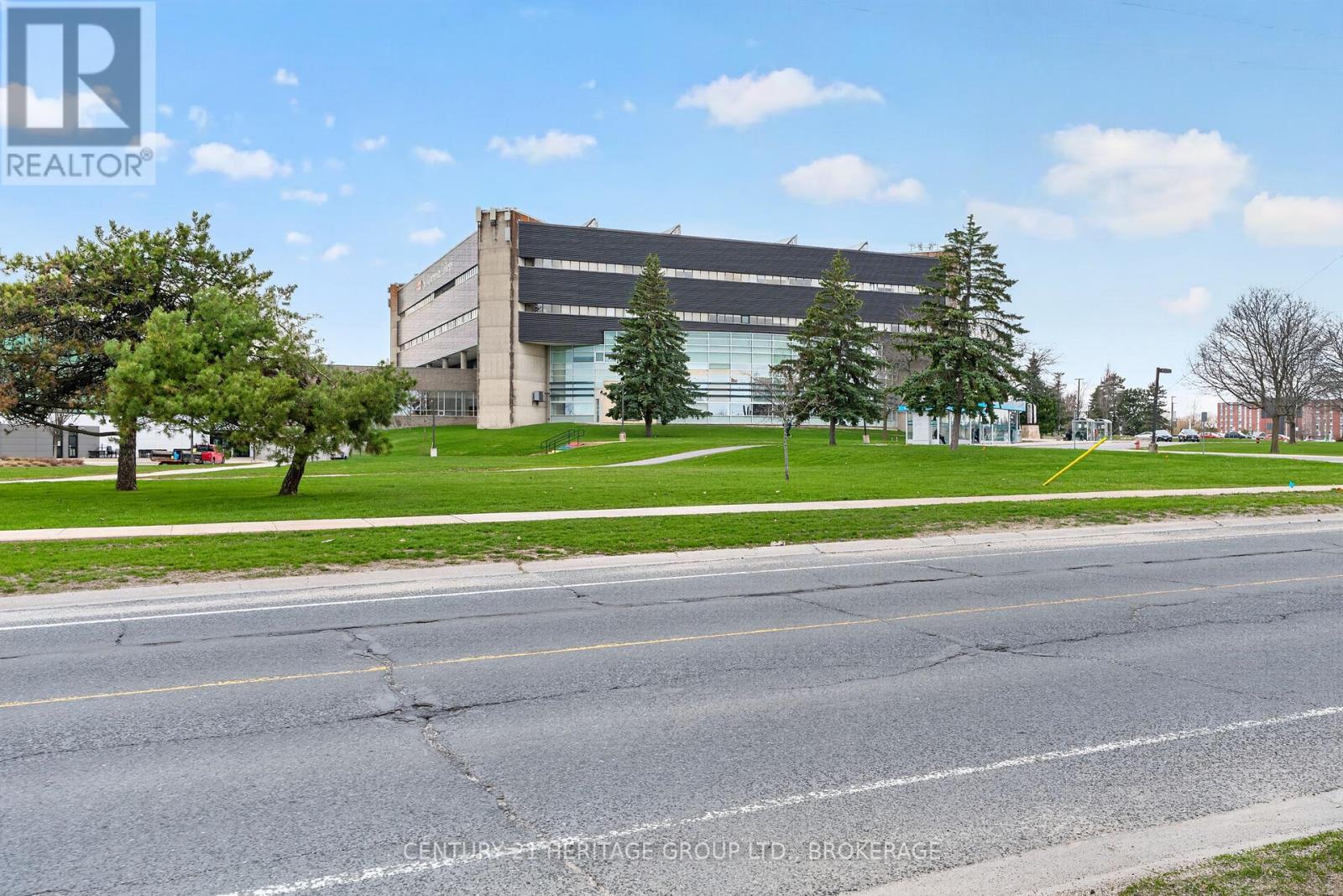 77 PORTSMOUTH AVENUE - 5