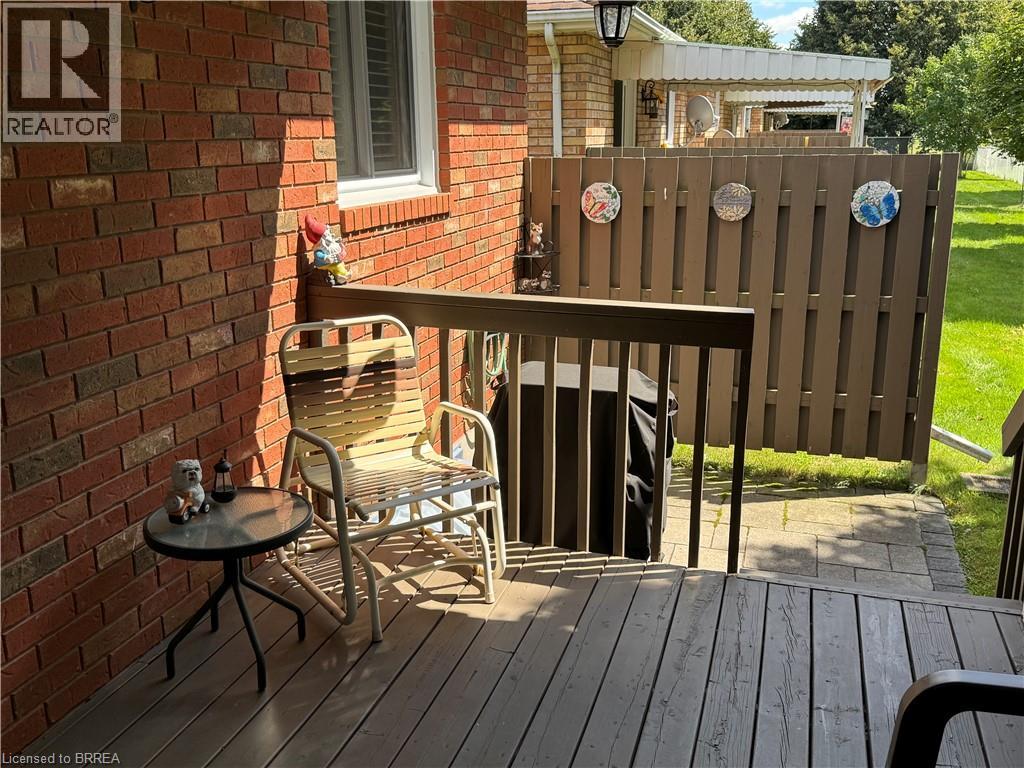 #16 60 WHITLAW Way - 12
