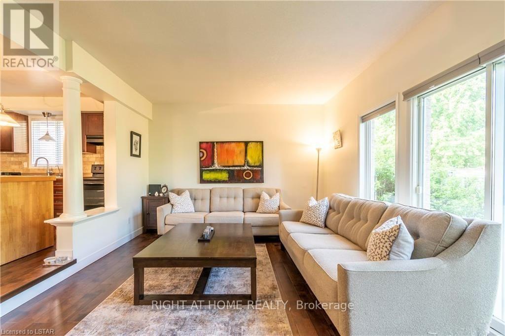263 Rossmore Court — photo 10