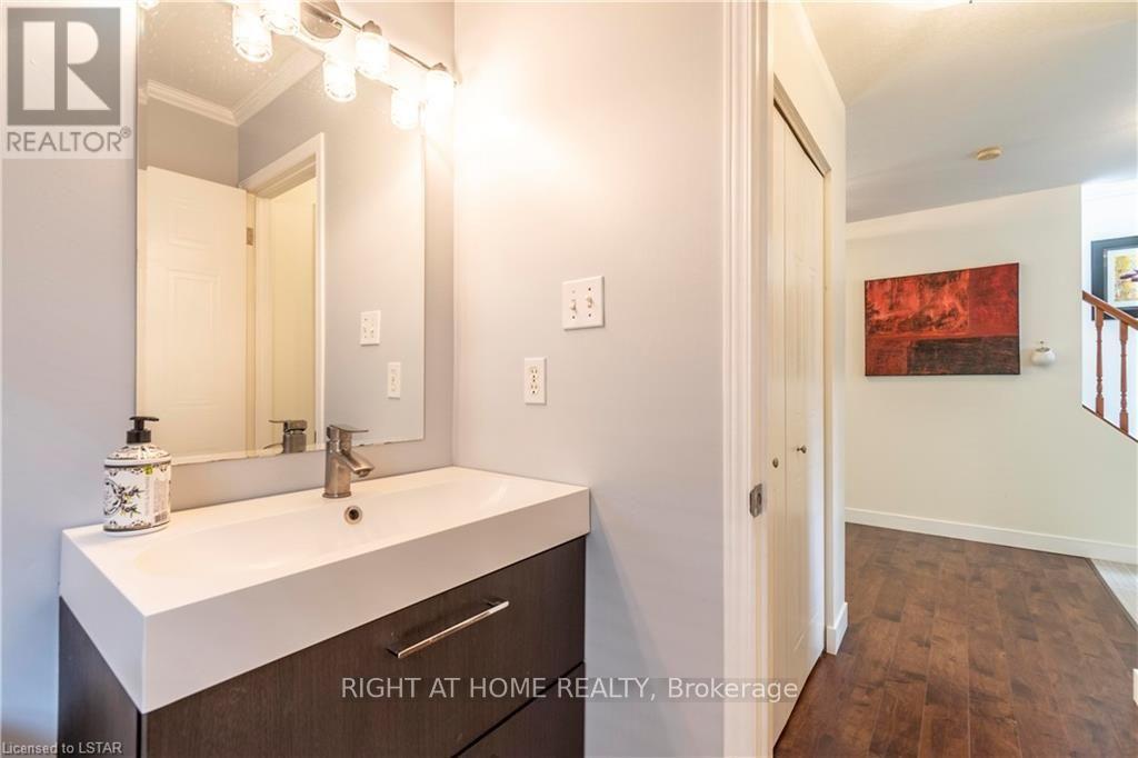 263 Rossmore Court — photo 13
