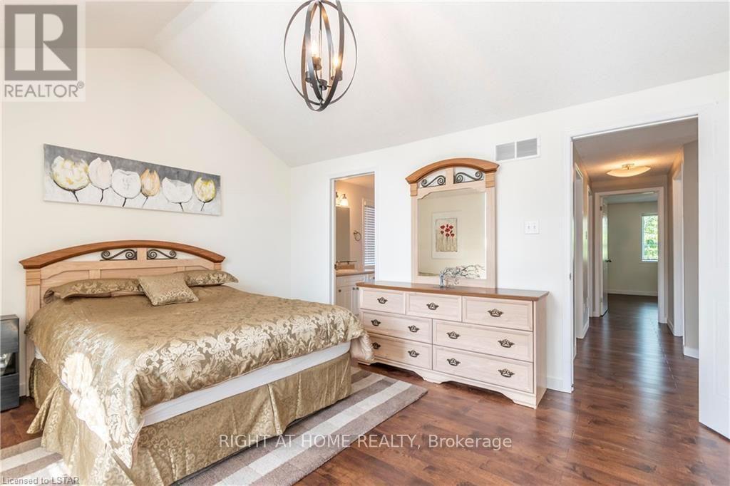 263 Rossmore Court — photo 19