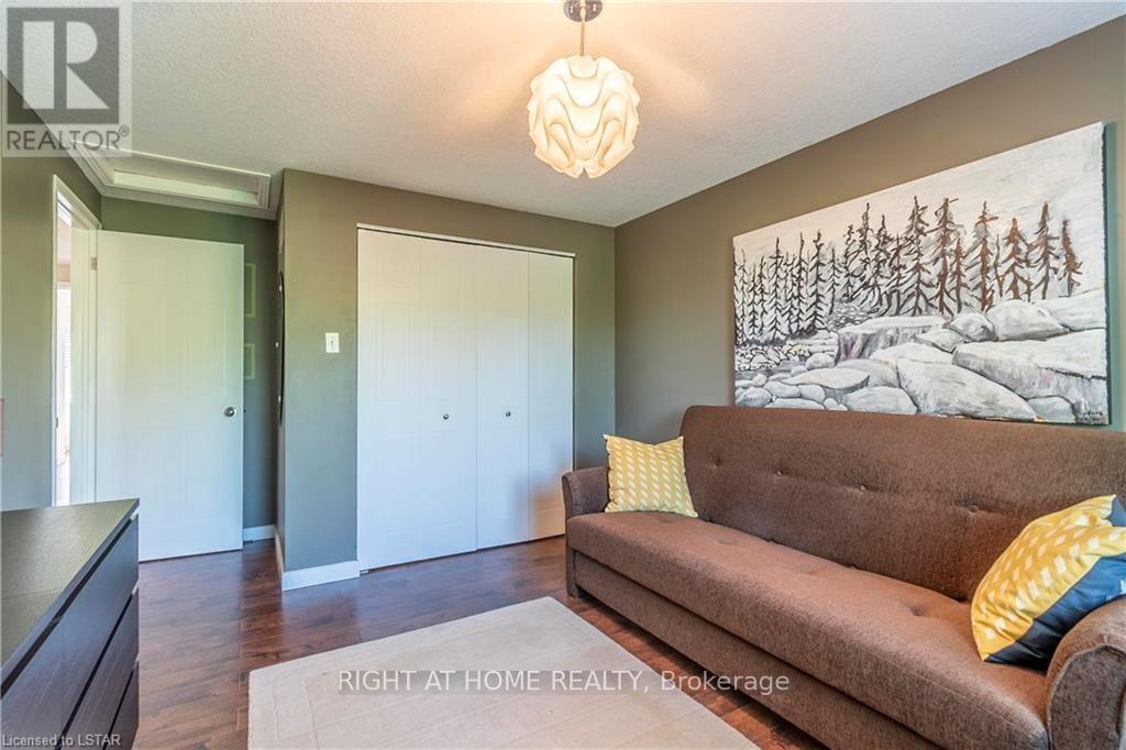 263 Rossmore Court — photo 21