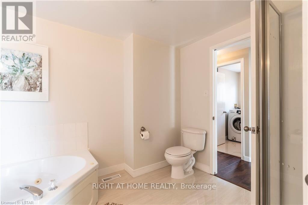 263 Rossmore Court — photo 24