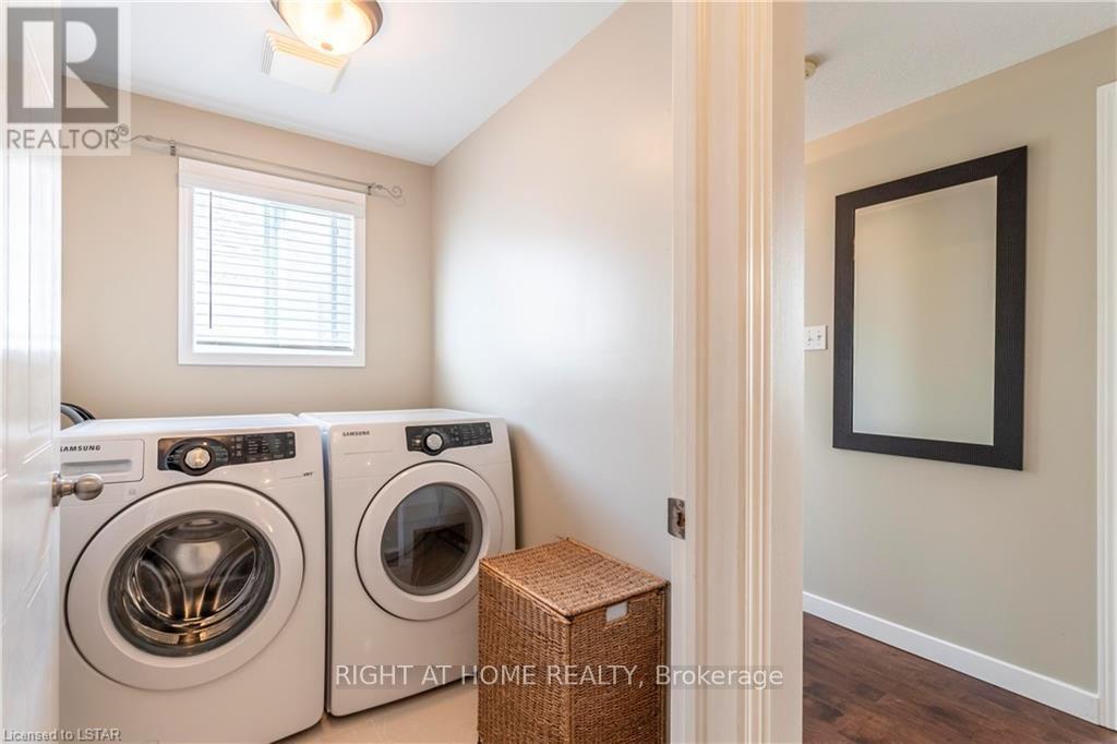 263 Rossmore Court — photo 28