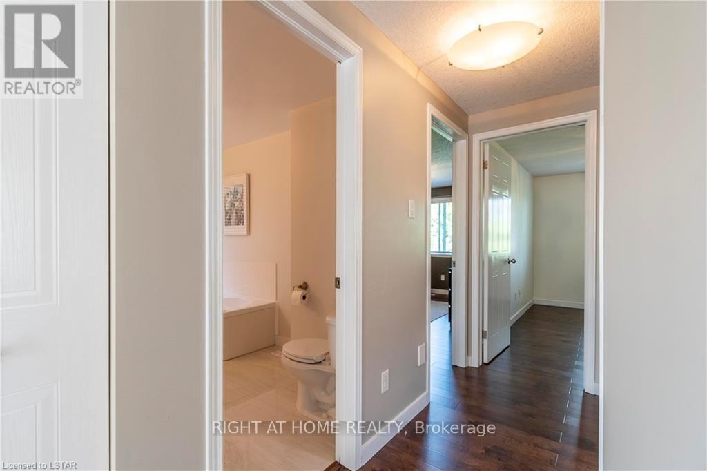 263 Rossmore Court — photo 30