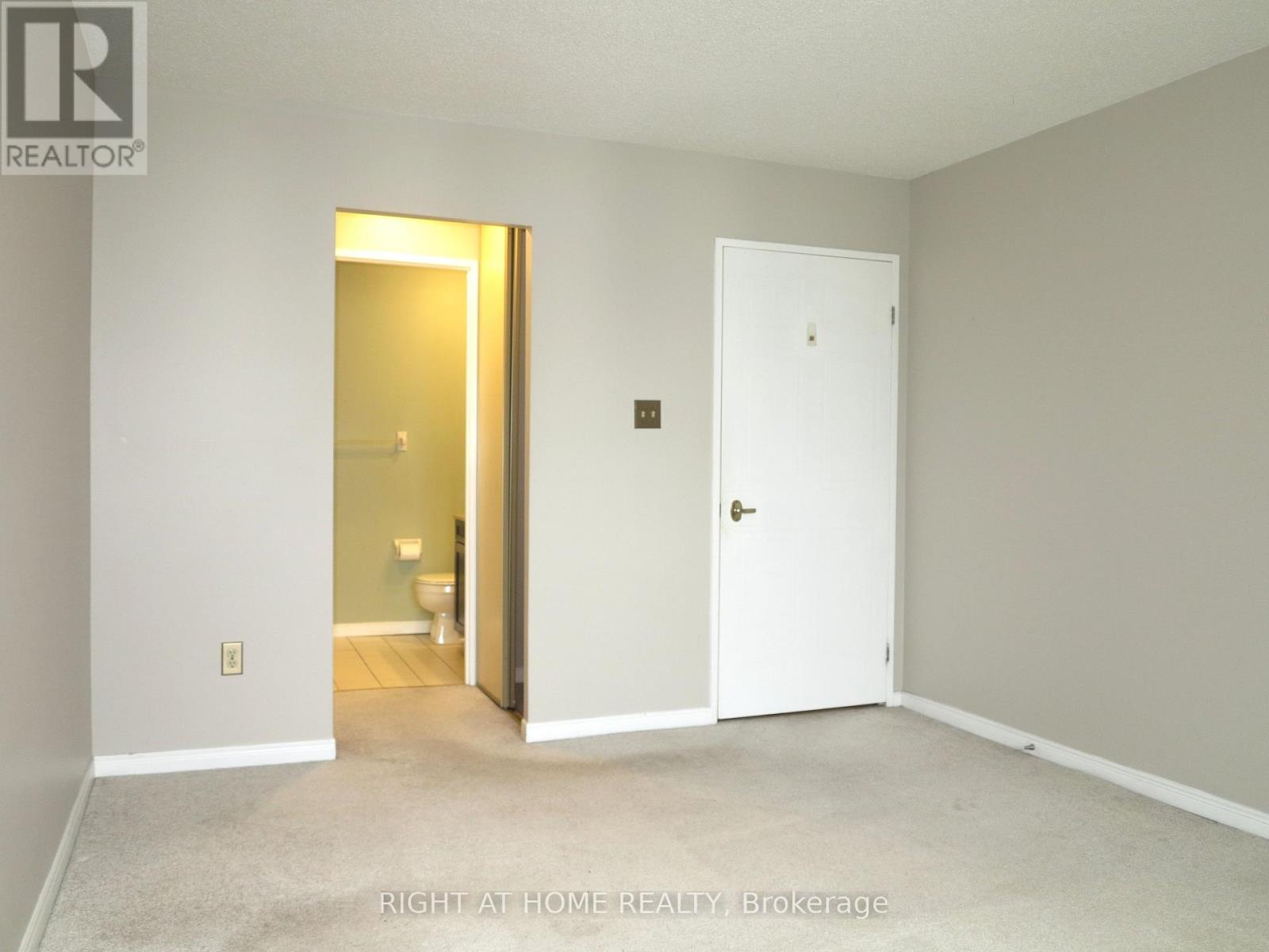 570 Proudfoot Lane — photo 16