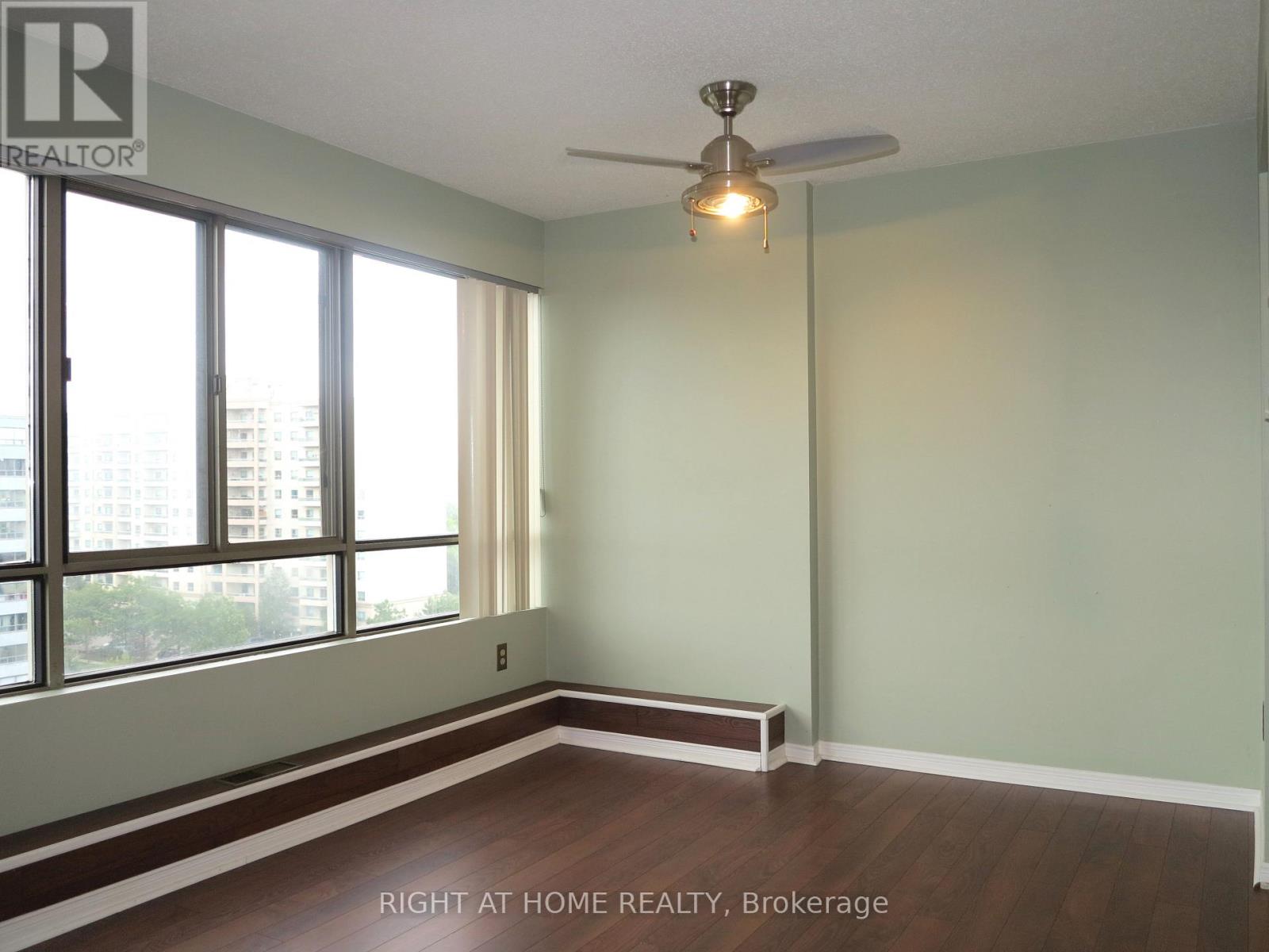 1011 - 570 PROUDFOOT LANE, London North (North N) — photo 6