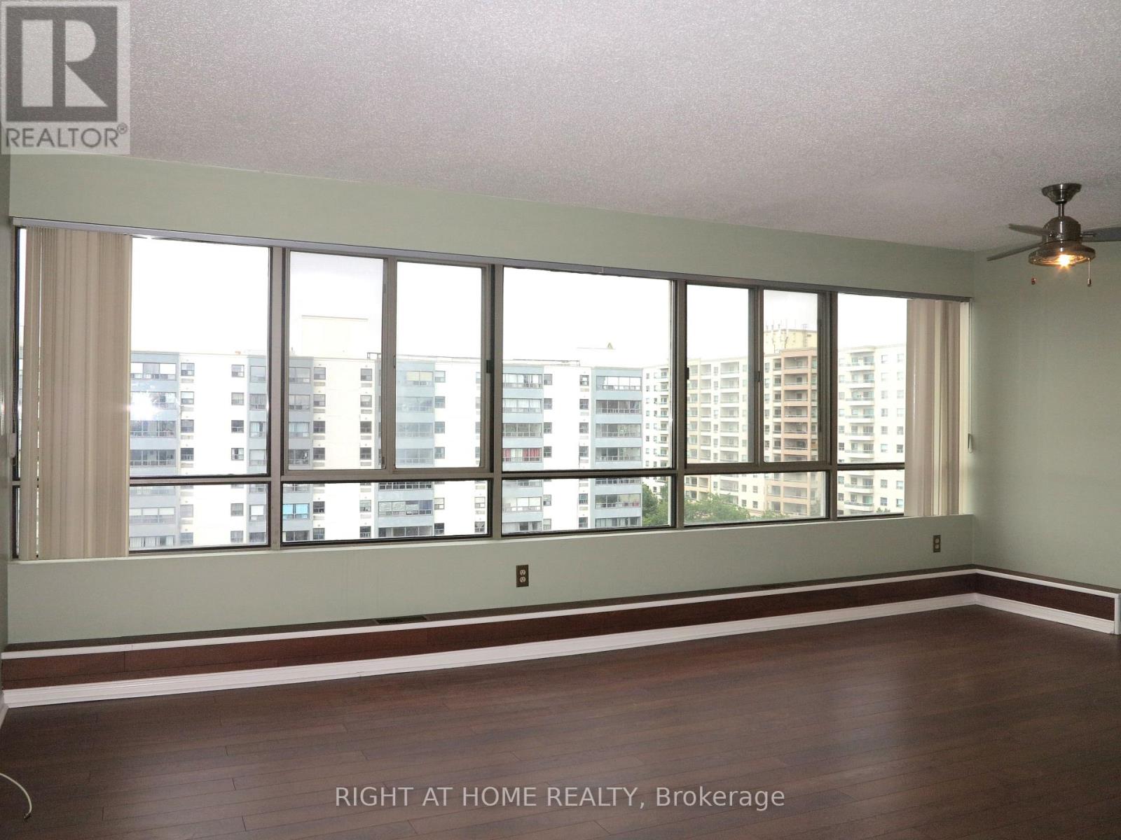 1011 - 570 PROUDFOOT LANE, London North (North N) — photo 7