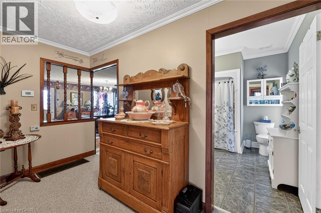 776443 BLANDFORD Road - Image 27