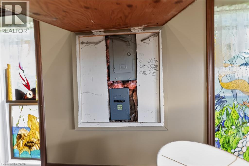 776443 BLANDFORD Road - Image 32