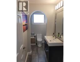 23 Bentley Place, Hamilton, ON L9C2R5 Photo 12