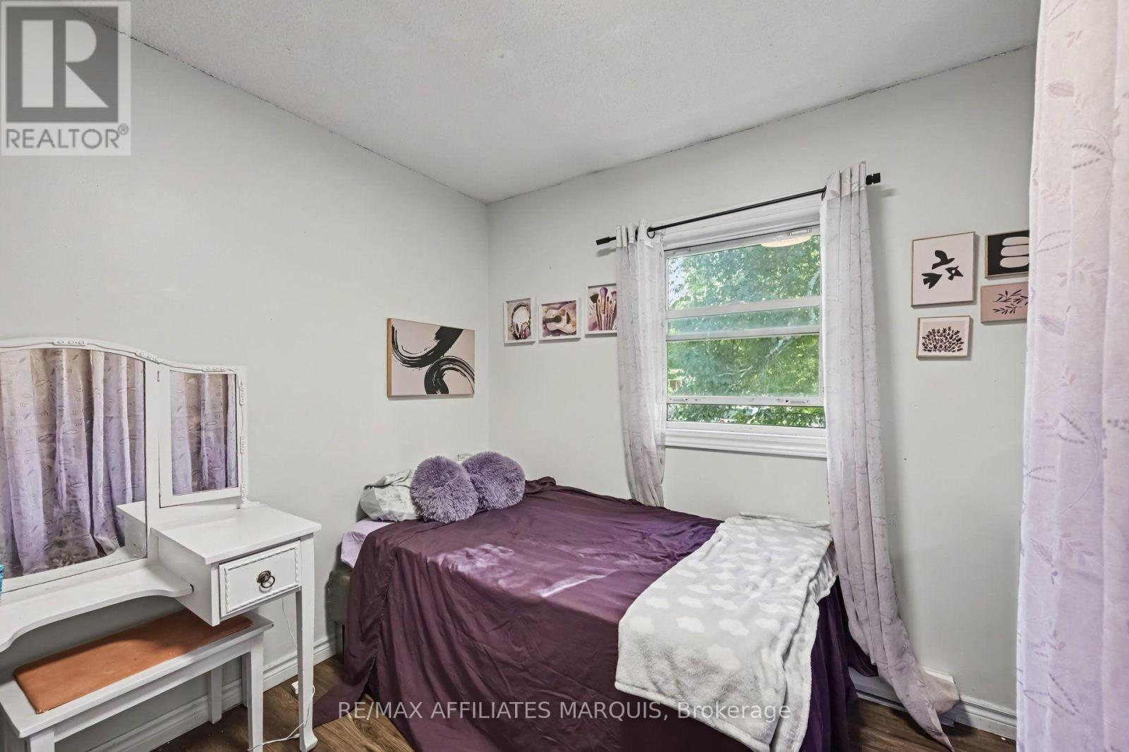 10 BAY ROAD - Image 20