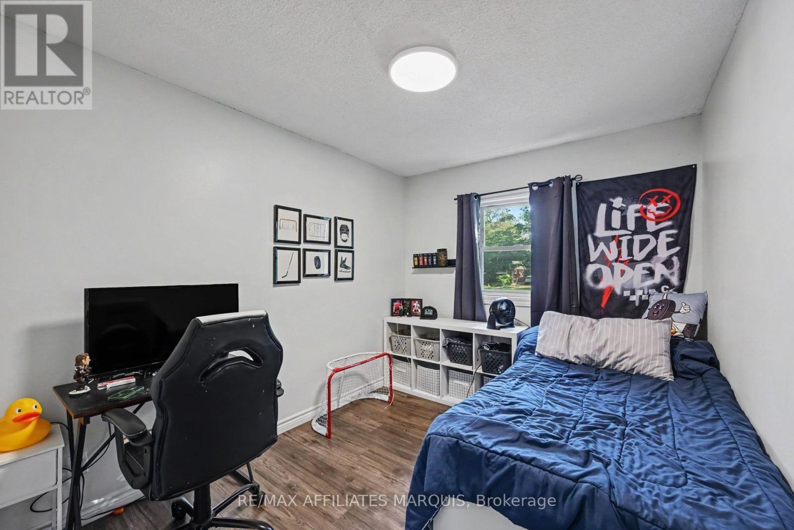 10 BAY ROAD - Image 21