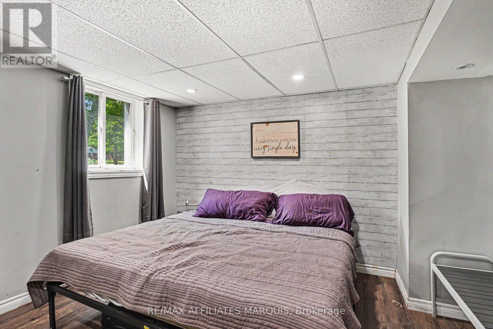 10 BAY ROAD - Image 24