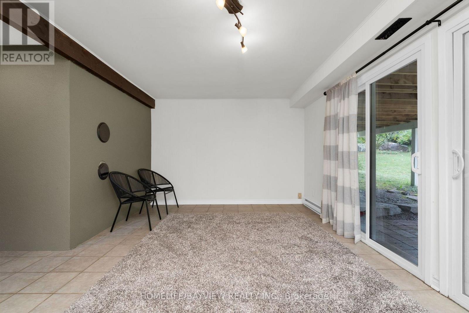 15 BIRCH GROVE DRIVE - 23