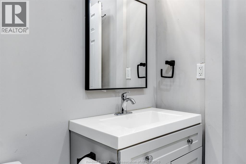 1343 Lillian - 12