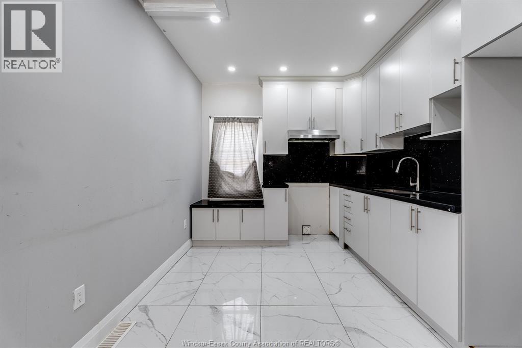 1343 Lillian - 6