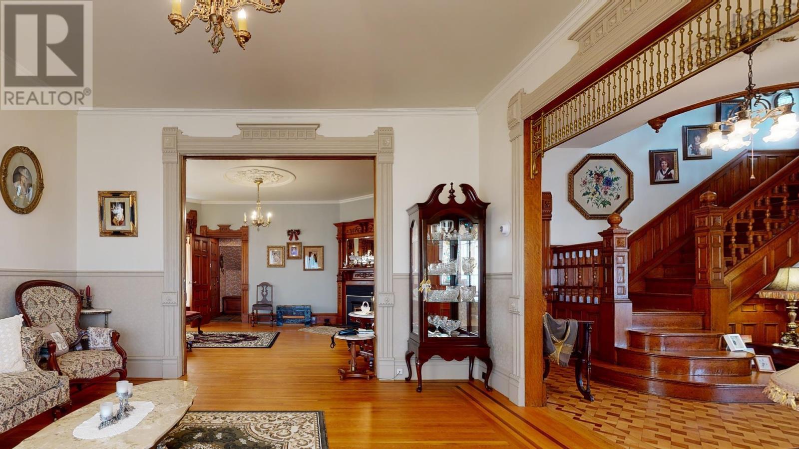 Property 25 of 46 of 161 Queen Street
