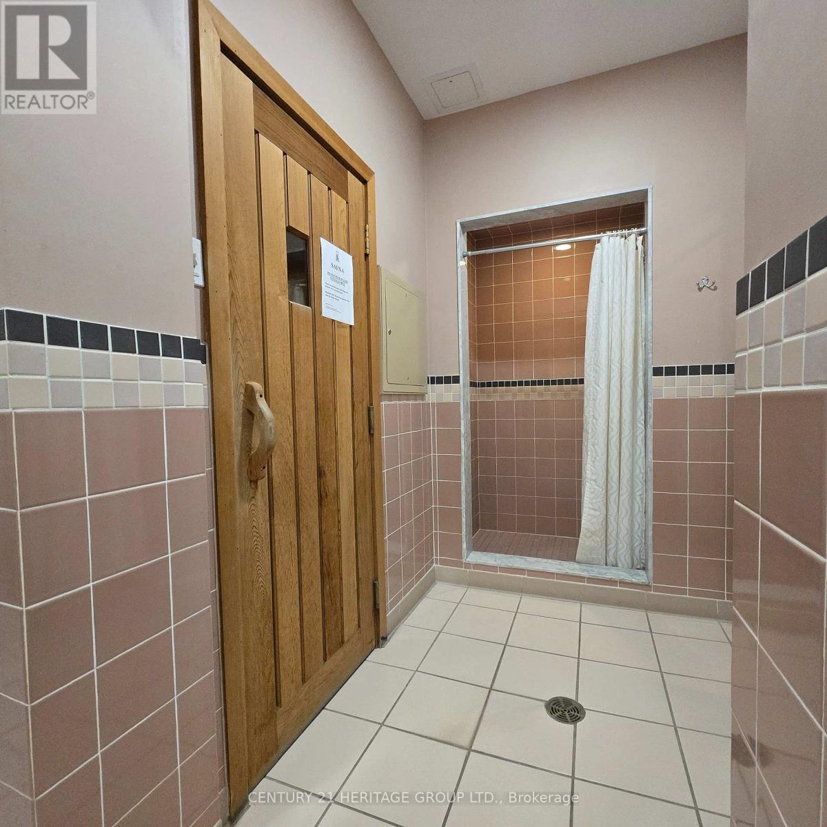 #1403 18 HILLCREST AVENUE - 40