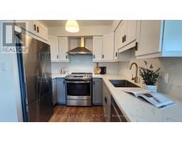 404 - 3830 Bathurst Street, Toronto, ON M3H6C5 Photo 9