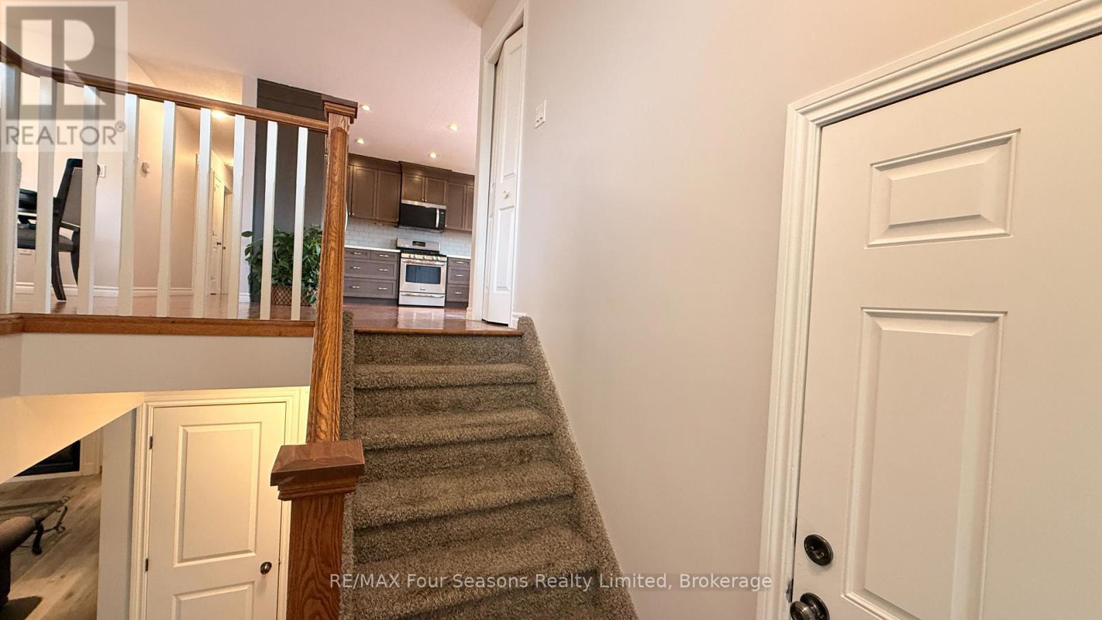 325 GINGRICH CRESCENT - Image 23
