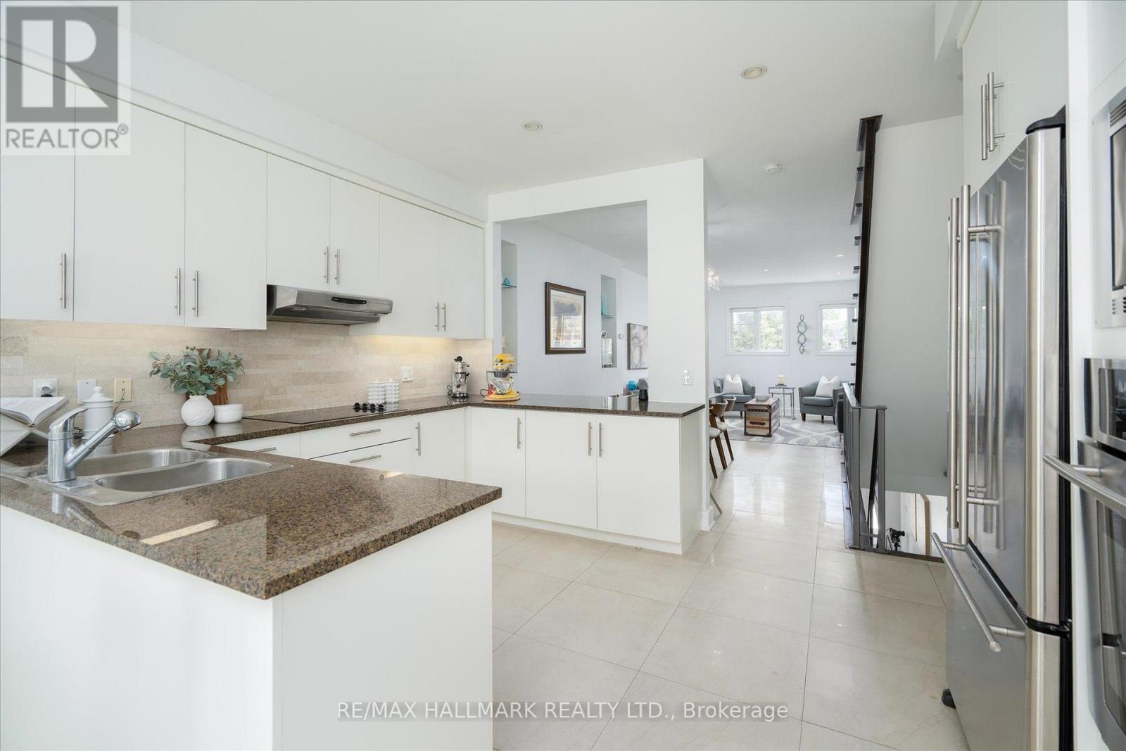 82 WOODBINE AVENUE - Image 8