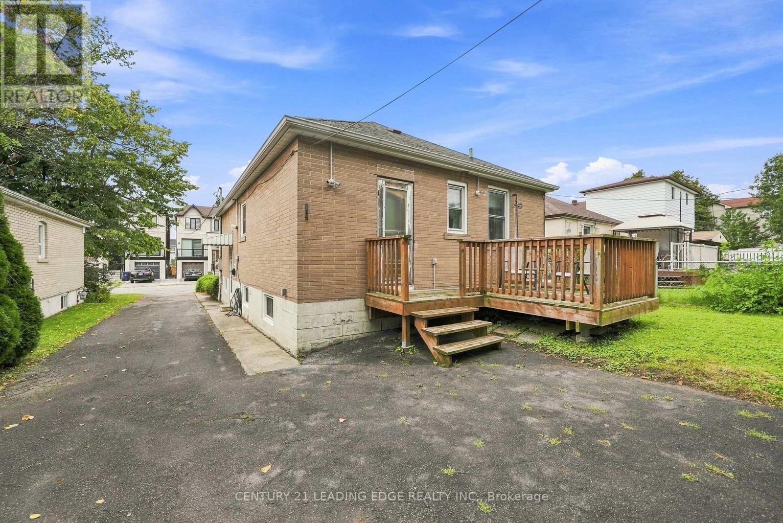 67 PITT AVENUE - Image 14