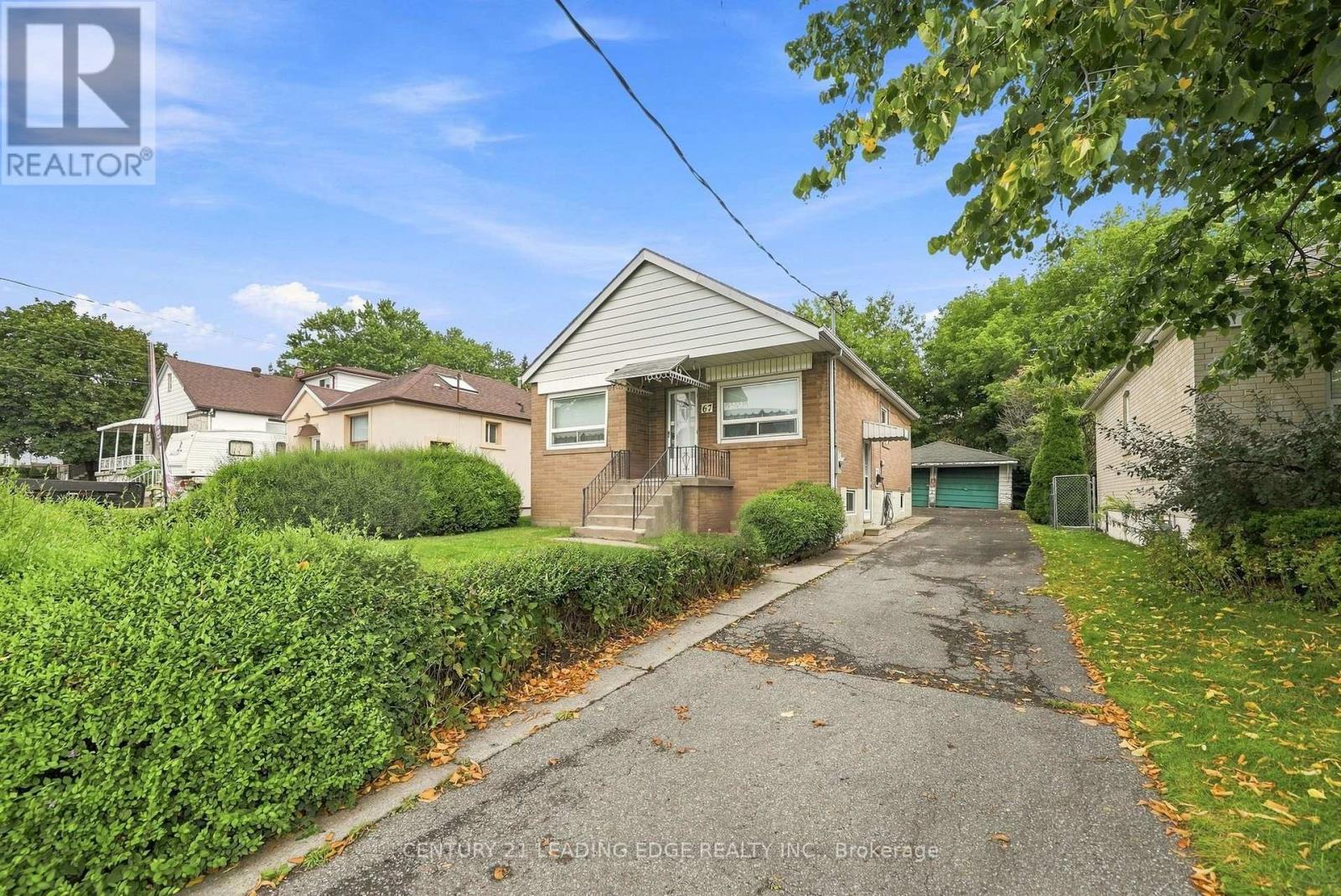 67 PITT AVENUE - 7