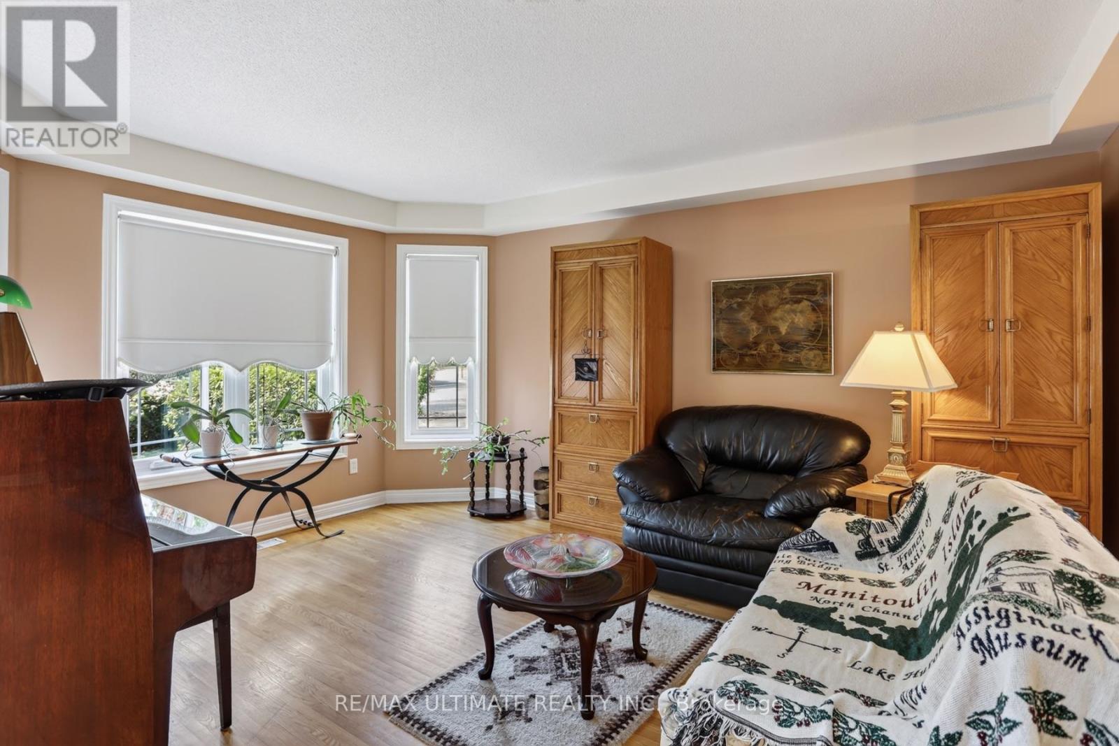 60 DEVONRIDGE CRESCENT - 7