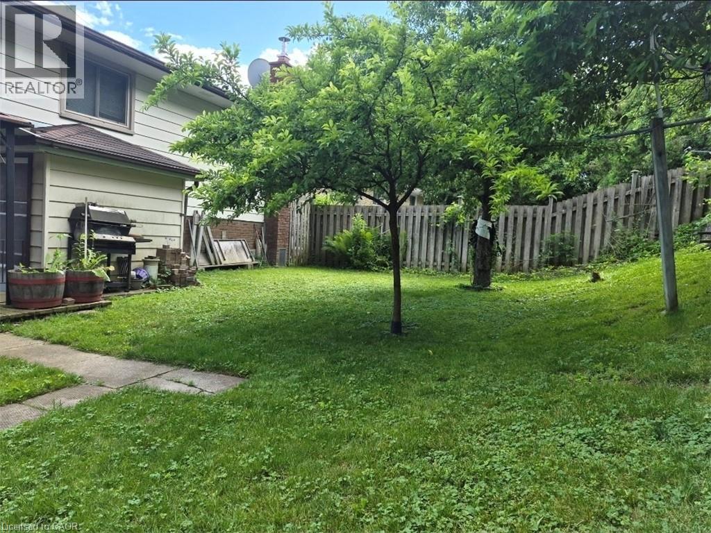 16 STEPHENS Court - Image 25