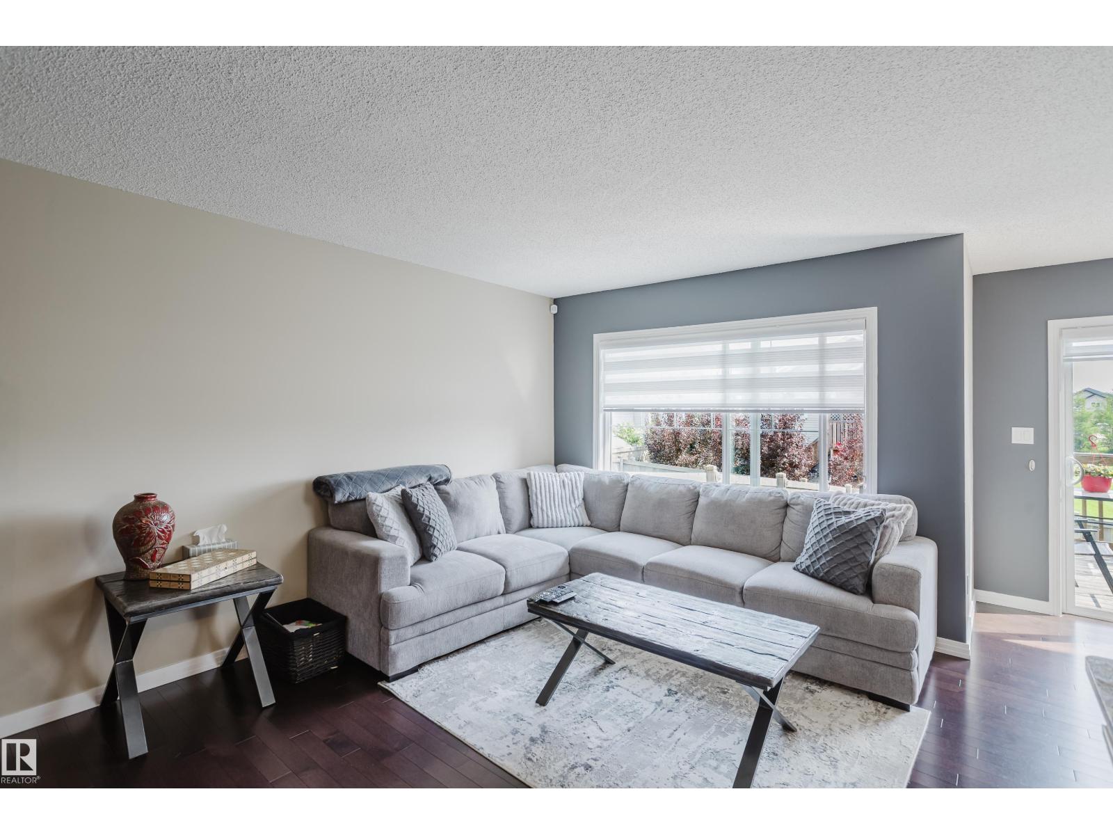 16345 134 ST NW - 10