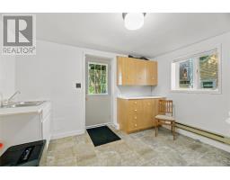 42 Empire Avenue thumbnail 26