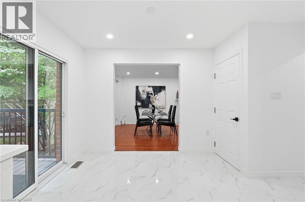 292 THORNCREST Drive - Image 22