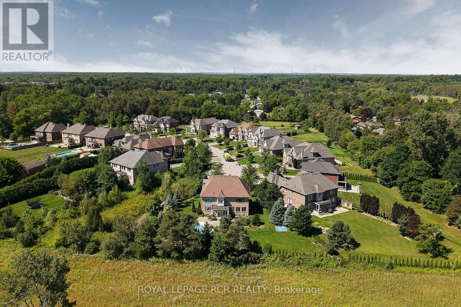 35 SOMER RUMM COURT - Image 47
