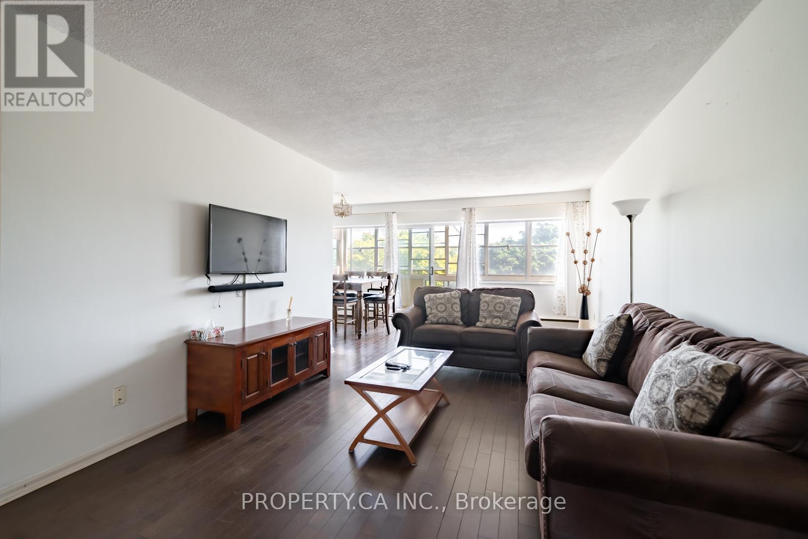 404 - 45 WESTMOUNT ROAD N — photo 3