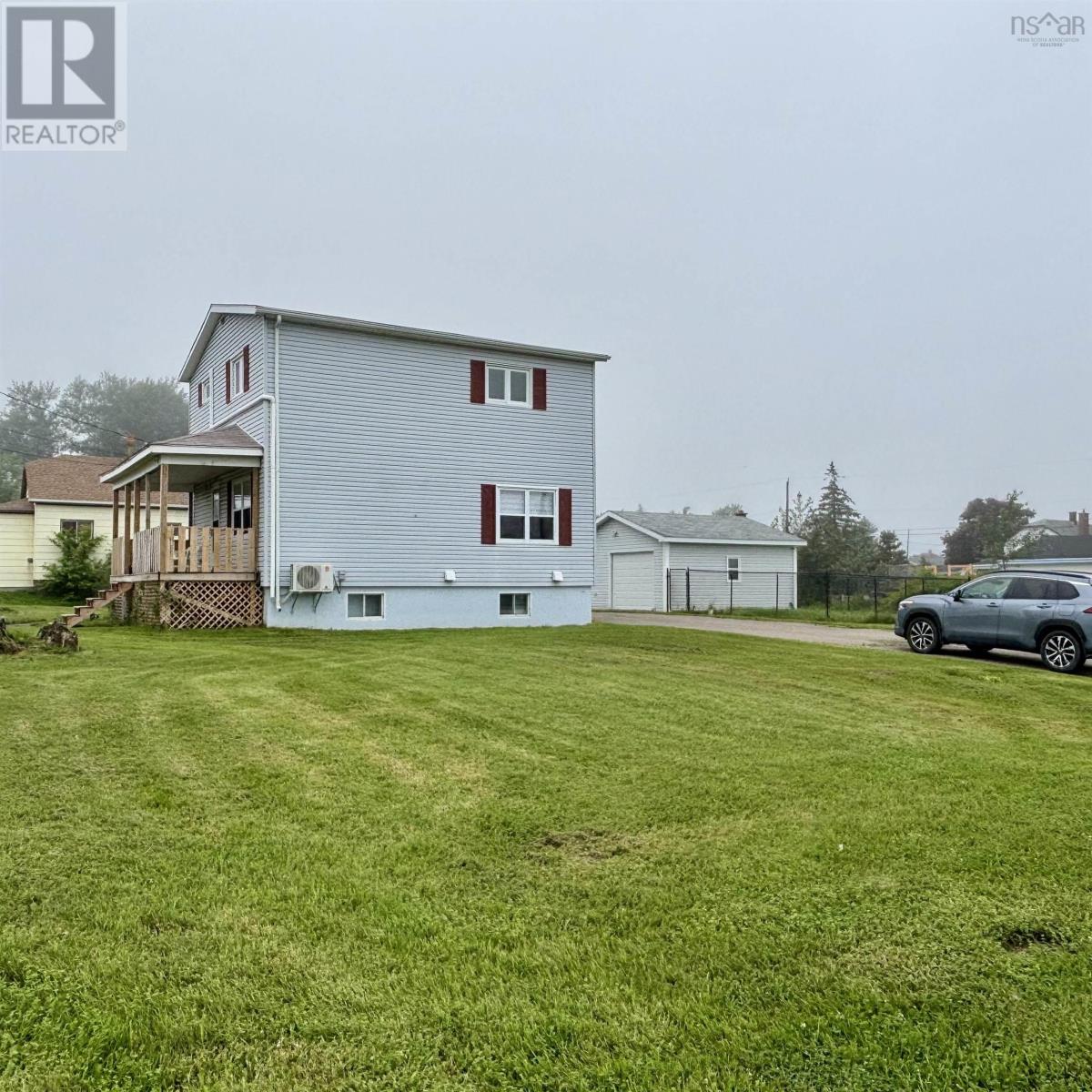 683 Mahon Street - 3